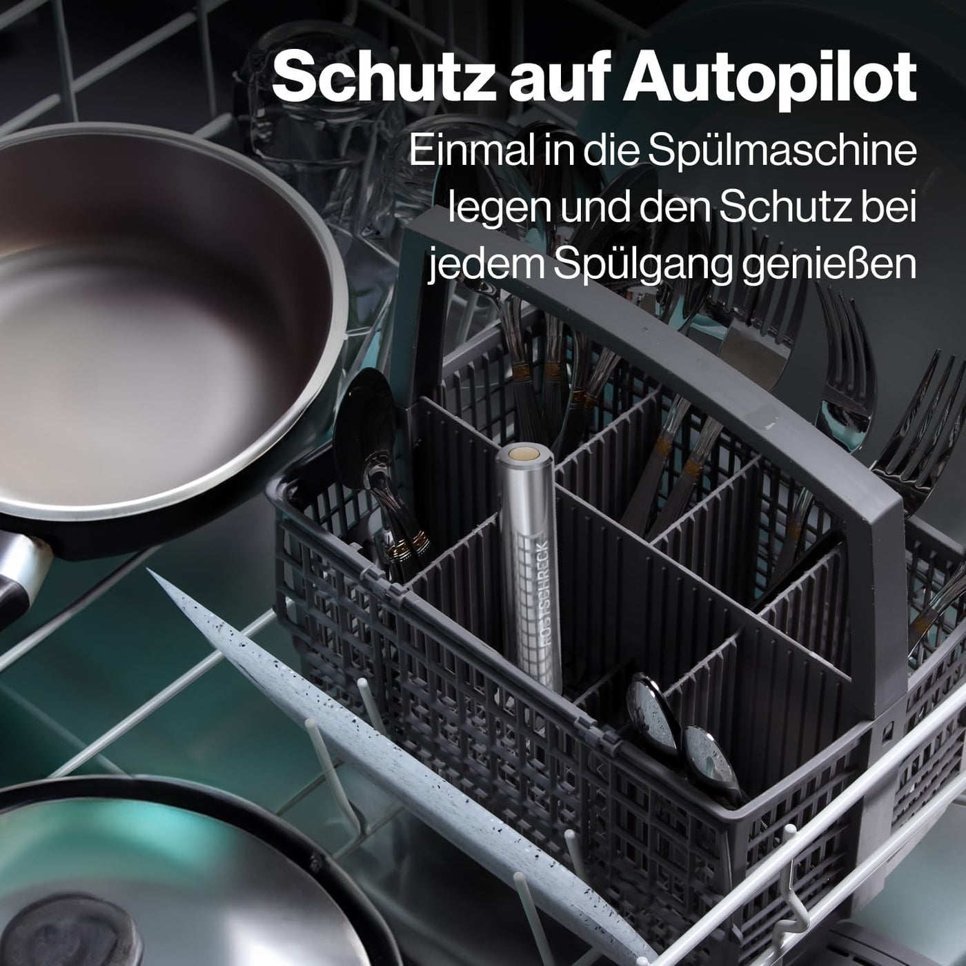 Rostschreck-Sticks im Besteckkorb der Spülmaschine